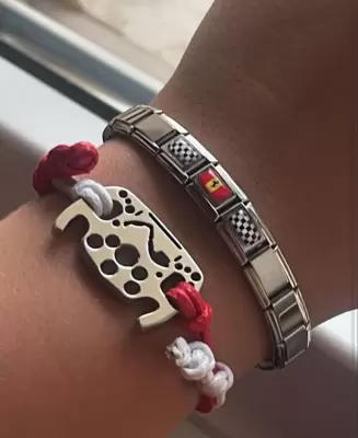 Fliegendes Formel-1-Armband aus Stahl mit Silhouette der Rennstrecke von Monte Carlo 