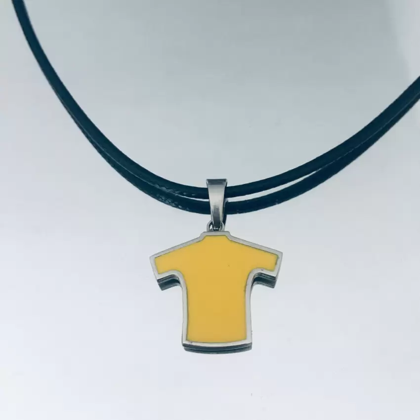 Pendentif maille acier jaune  