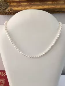 Cultured pearl strand necklace 