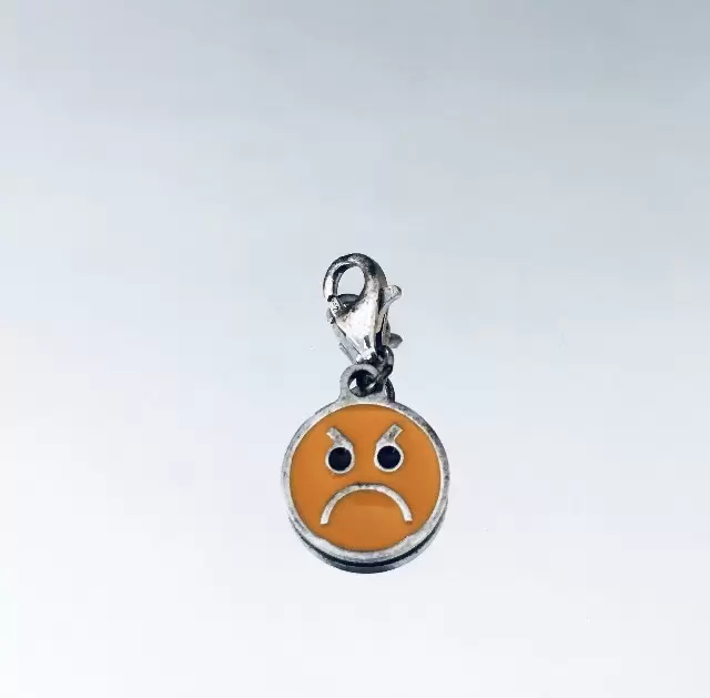 Charm emoticon emoji faccina arrabbiata in argento 925  