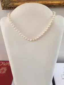 Necklace strand of cultured pearls scaled 