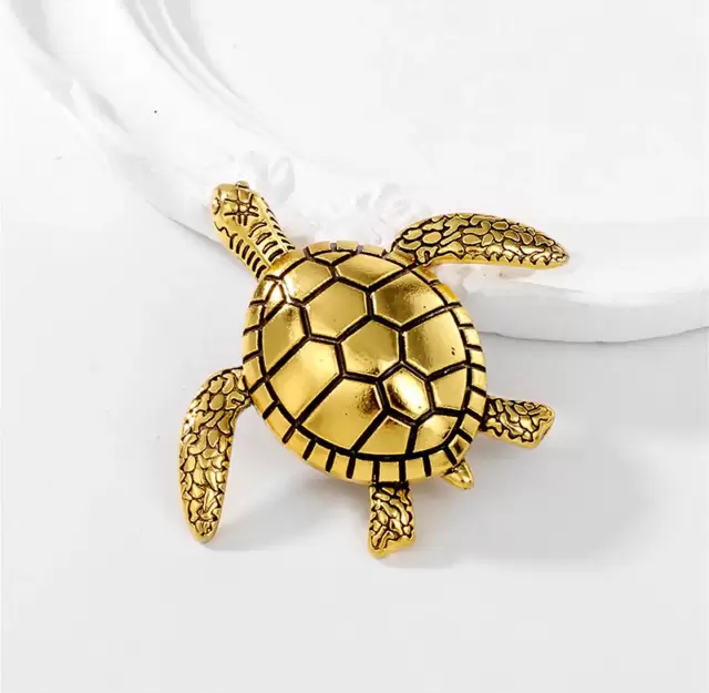 Tortoise pin  Nuvolari   