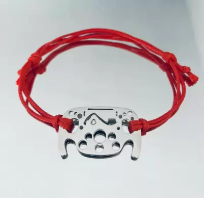 Individuell gestaltbares fliegendes Formel-1-Armband aus Stahl mit der Silhouette der Rennstrecke von Monte Carlo und einem natürlichen Diamanten 